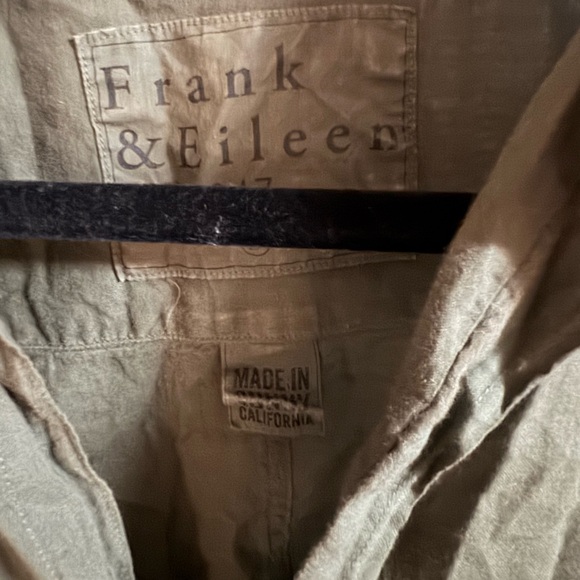 Olive Green Button-Up Shirt Frank & Eileen size small - Picture 3 of 4